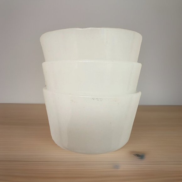 Lot of 3 Vintage Milk Glass Glasbake Custard Ramekin Baking Cups Small Dishes - Picture 1 of 8